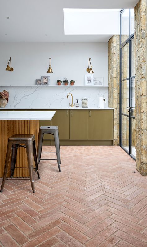 Smart Home Improvement Ideas to Boost Your Property Value — MELANIE LISSACK INTERIORS Terracotta Tile Floor, Parquet Tiles, Colorful Bathroom Tile, Winter Living Room, Rustic Tile, Barn Kitchen, Terracotta Floor, Kitchen Decor Inspiration, Victorian Tiles