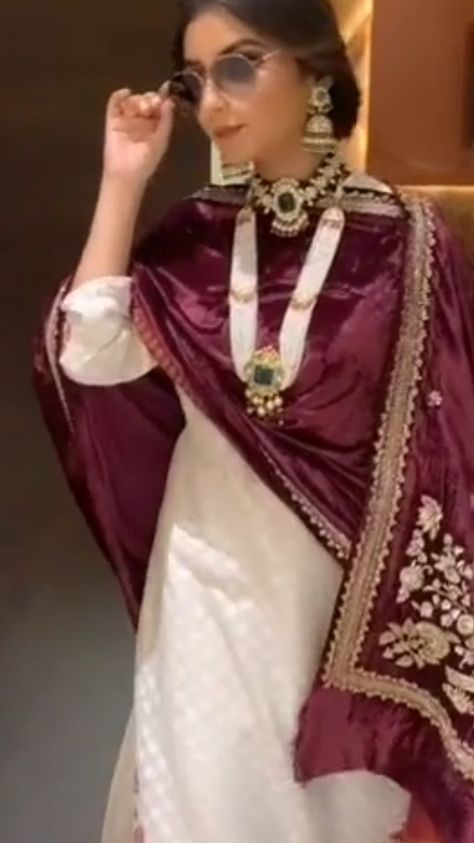 Wine Velvet Suit, Suit Women Indian, Wine Suit, Traditional Gold Jewelry, Punjabi Wedding Dress, Palazzo Dress, Punjabi Suits Party Wear, Indian Dresses For Women, Dupatta Style