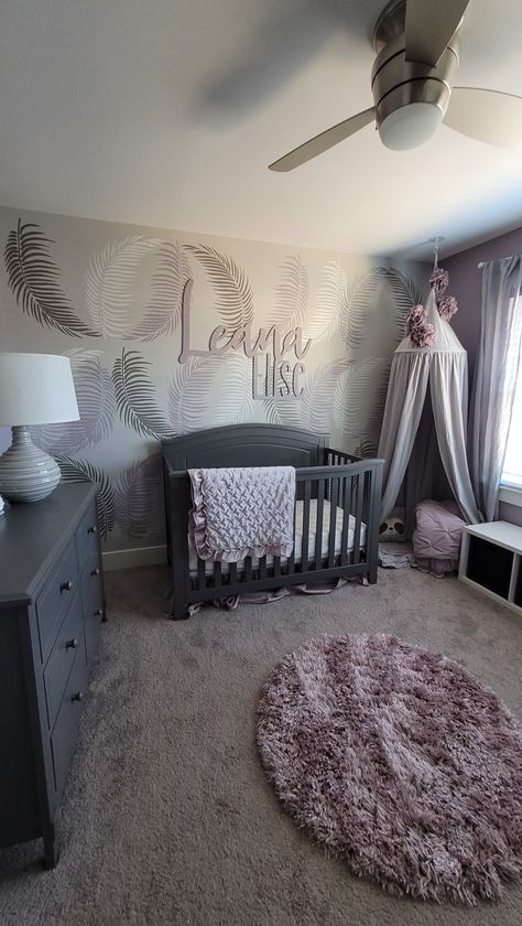 Grey Crib Nursery, Room Ideas Purple, Purple Baby Rooms, Canopy Nook, Baby Girl Nursery Room Ideas, Baby Bedroom Furniture, Purple Nursery Girl, Lilac Gray