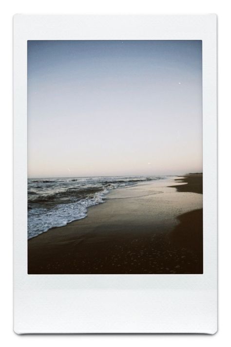 Aesthetic Polaroid Pictures, Polaroid Wallpaper, Seaside Sunset, Polaroid Template, Polaroid Photography, Polaroid Frame, Instagram Frame Template, Polaroid Pictures, Pop Art Wallpaper