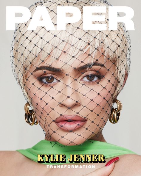 Photos from Kylie Jenner's PAPER Magazine Shoot - E! Online Kylie Jenner Transformation, Paper Magazine Cover, Mayfair Magazine, Estilo Kylie Jenner, Cosmetic Company, Paper Magazine, Magazine Ideas, Kristen Jenner, Kylie Cosmetic