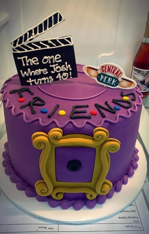 Cake Tv Show, Friends Bday Party, Friends Themed Wedding, 24th Birthday Party, Friends Themed Party, Paw Birthday, Friends Birthday Cake, My Birthday Ideas, 30th Birthday Themes