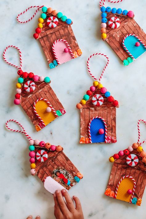 DIY Popsicle Stick Gingerbread House Ornaments - Studio DIY Yarn And Glue Ornaments, Popsicle Stick Gingerbread House, Gingerbread House Ornaments, Popsicle Stick Ornaments, Homemade Ornament, Preschool Names, Gingerbread Theme, Diy Popsicle, Preschool Christmas Crafts