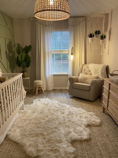 Cozy Baby Room, Baby Nursery Inspiration, Baby Room Organization, Baby Room Neutral, Baby Room Themes, Girl Nursery Room, Nursery Room Design, Baby Boy Room Nursery, Baby Room Inspiration