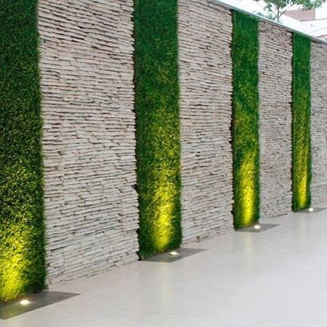 Go crazy with this Boundary wall decor !!! #naturalstone #wallcladding by #stoneideas ... #homedecor #udaipur #tiles #walltiles #decorations #nature #indianstone www.stone-ideas.in Garden Lighting Design, Stone Walls Garden, Moderne Have, Vertical Garden Design, Stone Wall Cladding, Landscaping Flowers, Boundary Walls, Vertical Gardens, Walled Garden