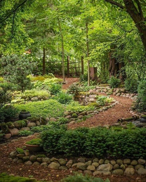 Labyrinth Garden, Landscape Design Ideas, Have Inspiration, Forest Garden, Woodland Garden, Garden Pathway, Design Garden, Natural Garden, Garden Cottage