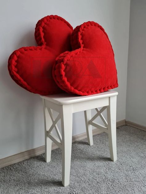 Heart Shape French Cushion Decorative Pillow Buttoned Bench - Etsy Turkey Sewing Pillows Ideas, Bench Window, French Cushion, French Mattress, Heart Cushion, Sewing Room Design, Pillow Projects, Baby Sewing Projects, Sewing Pillows