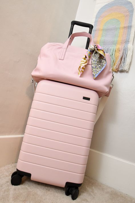 Pink Carry On Luggage, Travelling Suitcase Luggage, Aesthetic Luggage Sets, Aesthetic Carry On Bag, Cute Carry On Bag, Aesthetic Travel Bag, Travel Carry On, Carry On Bag Aesthetic, Koper Traveling Aesthetic