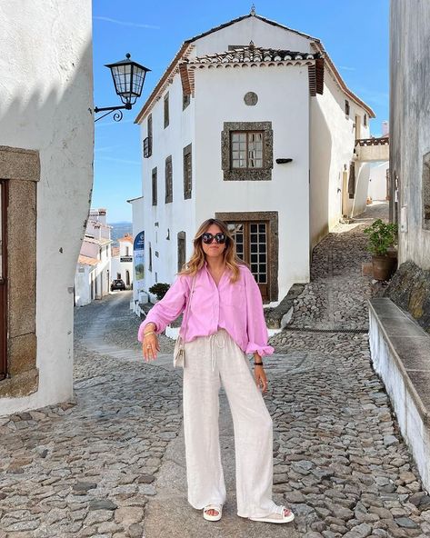 Linen Pants Outfit Summer, White Linen Pants Outfit, Linen Shirt Outfit, Spain Outfit, Linen Pants Outfit, European Summer Outfits, Skandinavian Fashion, Europe Outfits, Italy Outfits