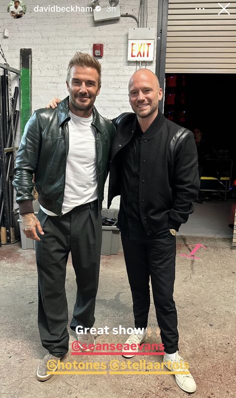 David Beckham Jeans, David Beckham Fashion, David Beckham Casual, David Beckham Style Outfits, David Beckham Style, Leather Jacket Outfit Men, Beckham Style, Best Dressed Man, David Gandy