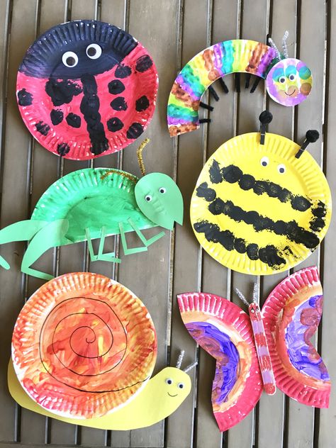 For the month of May we have been learning all about bugs. If you have figured out by now, I love arts and crafts. Since my kids are still little the easiest, and super cute, crafts are made out of… Plate Crafts For Kids, May Crafts, Insect Crafts, Paper Plate Crafts For Kids, Insects Theme, Bug Crafts, Toddler Arts And Crafts, Spring Crafts For Kids, Daycare Crafts