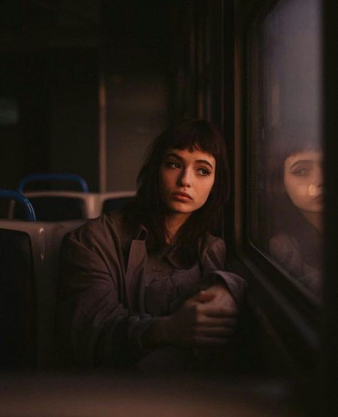 Cinematic Photography, A Train, Photography Inspo, The Window, Film Photography, Cinematography, Art References, Photo Inspo, Street Photography