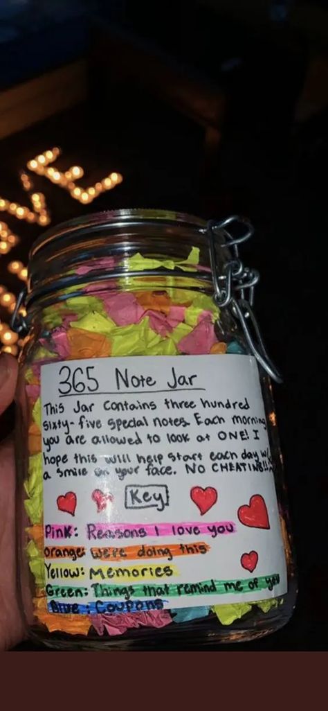 365 Day Jar Ideas, 365 Notes In A Jar Messages, Homemade Mason Jar Gifts, 365 Note Jar, Compliment Jar, Note Jar, Message Jar, Valentine Gifts For Him, Diy Valentine Gifts For Boyfriend