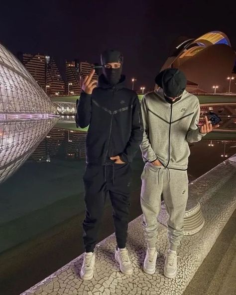 Drill Erkek, Nike Tech Fleece Aesthetic, Nike Tech Fleece Couple, Tech Fleece Aesthetic, Nike Fleece Outfit, Matching Nike Tech Couple, Uk Roadman Style, Tech Aesthetic Outfits, Nike Tech Aesthetic