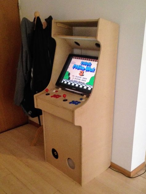 How I built an arcade machine from scratch - Leandro Linares Retropie Arcade, Arcade Games Diy, Video Game Cabinet, Mame Cabinet, Arcade Ideas, Arcade Cabinet Plans, Diy Arcade Cabinet, Retro Arcade Machine, Diy Arcade