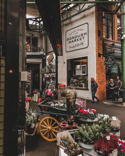 London Life Aesthetic, Markets In London, London January, Rosewood London, Borough Market London, London 2022, London Streets, Famous Food, London Bucket List