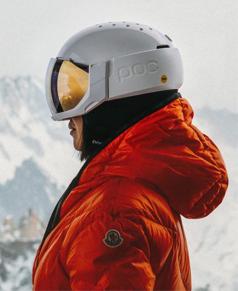 Helmet Concept, Climbing Helmets, Industrial Design Trends, Helmet Hat, Ski Helmet, Sports Helmet, Winter Running, Sports Aesthetic, Alpine Skiing