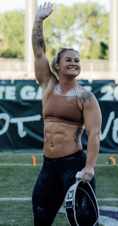 Dani Speegle Wallpaper, Dani Elle Speegle, Dani Speegle, Most Effective Workout, Workout Fat Burning, Burning Workout, Red Hair Woman, Workout Short, Body Motivation