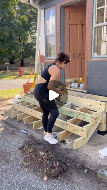 CARA NEWHART👩🏻‍🔧 Home + DIY on Instagram: "Here’s the step-by-step breakdown for how I built these new steps on top of the old concrete ones 👊 with just 2 POWER TOOLS I use these pre-cut stringers from Home Depot, 2x8 and 2x6 boards, and some pressure treated deck boards. Lmk if you want deets on this stain color!! 👀 #diy #diyprojects #frontporch #stairs #homemakeover" How To Build Porch Steps, Building Deck Steps, Diy Stairs Outdoor, Concrete Front Steps, Front Porch Stairs, Building Deck, Garage Steps, Concrete Front Porch, Outside Steps