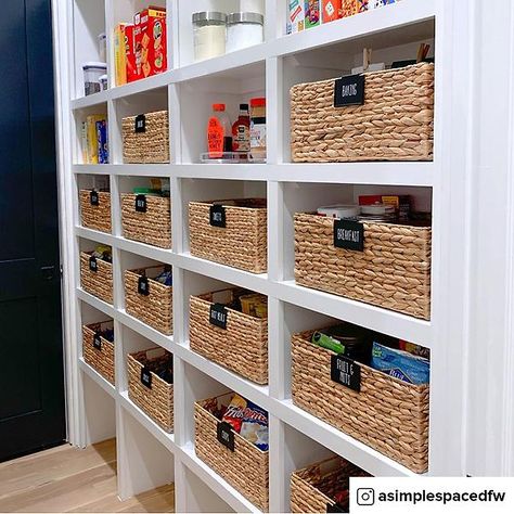 Beach House Storage, College Storage, Black Bin, Pantry Baskets, Pantry Storage Containers, Kitchen Storage Boxes, Pantry Organizers, Pantry Shelving, The Home Edit