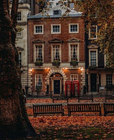 London Dreams, London Aesthetic, Town House, Autumn Scenery, Visit London, London Life, Autumn Cozy, Autumn Aesthetic, City Aesthetic