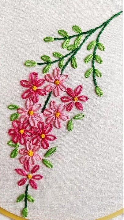 Flowers Stitch Embroidery, Flower Patterns For Embroidery, Hand Embroidery Lazy Daisy Designs, Simple Flower Hand Embroidery, Simple Flower Design Embroidery, Lazy Daisy Design, Cute Stitching Ideas, Lazy Daisy Stitch Embroidery Design, Simple And Easy Embroidery Designs