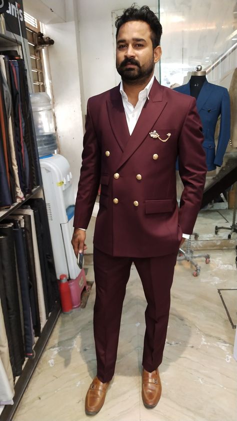 Cot Pant, Burgundy Suit Men, Grad Suits, Male Neck, Ankara Suit, Loafers Men Outfit, Suit Length, Green Wedding Suit, Jackets Fashion Casual