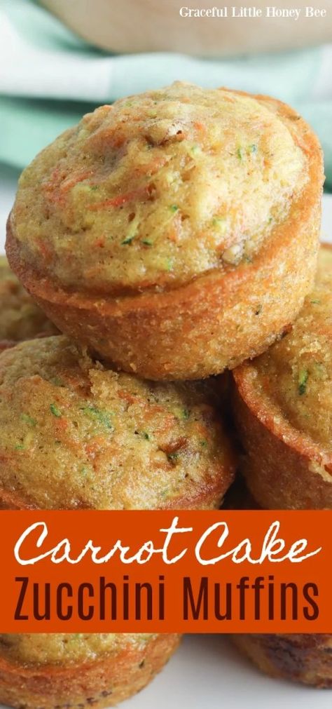 Muffins Carrot, Extra Zucchini, Muffins Zucchini, Carrot Zucchini Muffins, Deserturi Raw Vegan, Zucchini Recipes Dessert, Carrot Zucchini, Zucchini Muffin Recipes, Menu Sarapan Sehat