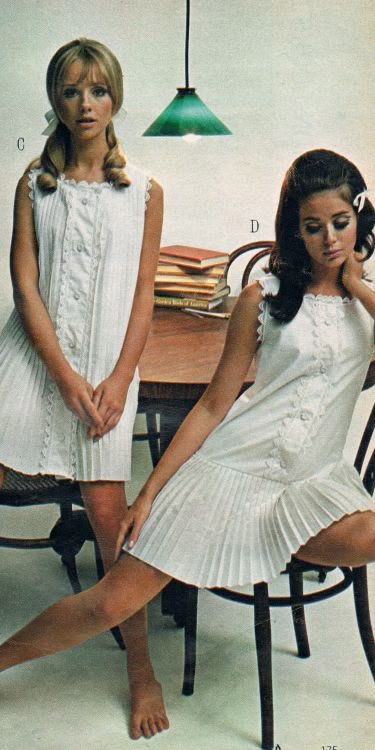 70s Mode, 60’s Fashion, Colleen Corby, Decades Fashion, 1960 Fashion, 60s 70s Fashion, Fashion 70s, Fashion 1960s, 60s And 70s Fashion