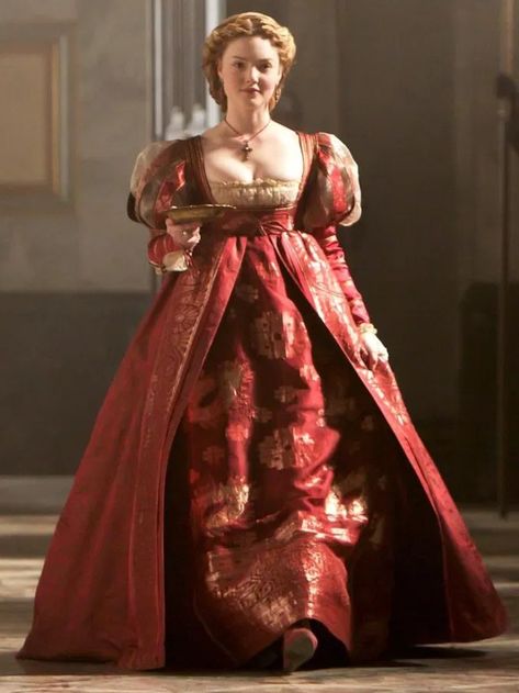 Borgias Costumes, Lucrezia Borgia, The Borgias, Italian Dress, Medieval Dress, Period Costumes, Historical Costume, Historical Dresses, Fantasy Fashion