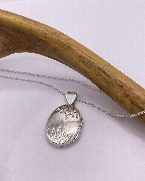 "Vintage oval locket  925 sterling silver  About a 3/4 an inch long without bale.  on a 925 sterling silver chain 16, 18 ,20, 22\" or 24\" Lovely etched design Can hold tiny sized photo. Laminate photo before inserting for longevity  Thank you for supporting a veteran owned, small business! All jewelry is shipped free within the US in a stylish gift box" Cheap Silver Locket Charm Necklace, Luxury Sterling Silver Pendant Locket Necklace, Sterling Silver Oval Link Locket Jewelry, Silver Heirloom Oval Necklace, Polished Oval Link Locket Necklace For Gift, Oval Link Locket Necklace With Polished Finish Gift, Polished Finish Oval Link Locket Necklace For Gift, Heirloom Silver Locket Necklace With Oval Pendant, Hallmarked Oval Link Sterling Silver Necklace