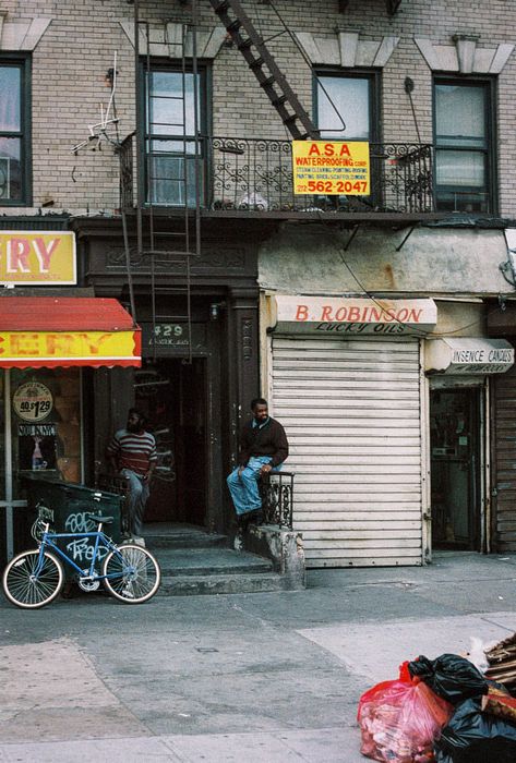 New York 1980s Street Photography, Indie New York Aesthetic, 90s Street Aesthetic, Brooklyn Street Photography, New York In The 90s, 90s Street Photography, New York Street Aesthetic, City Streets Aesthetic, New York City 90s