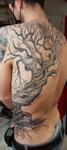 Back Tree Tattoos For Guys, Tree Back Piece Tattoo, Tree Tattoo Sleeve Mens, Tree Roots Tattoo Men, Tree Of Life Back Tattoo For Men, Tree Tattoo Men Back, Tree Back Tattoo For Men, Korean Warrior Tattoo, Tree Branch Tattoo Men