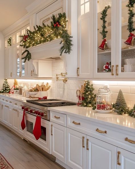 Lady makeovers her kitchen cabinets for Christmas. You must see these 8 amazing ideas Holiday Kitchen Island, Festive House Decor, Christmas Kitchen Hood Decor, Kitchen Light Christmas Decor, Christmas Decoration Dining Room, Under Cabinet Christmas Decor, Small Christmas Coffee Bar Ideas, Christmas Diy Kitchen Decor, Christmas Decor Apartment Ideas