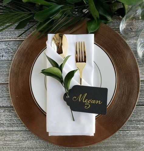 Gift Tags Wedding, Creative Napkins, Wedding Tableware, Wedding Gift Tags, Shelves Diy, Wedding Favors Cheap, Diy Wedding Favors, Wedding Party Gift, The Wedding Date