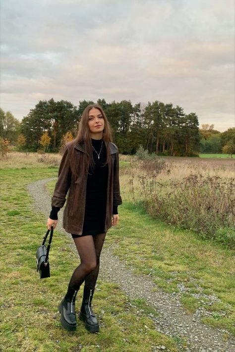 Oversized Brown Leather Jacket, Fall Outfit, Black Mini Dress, Chunky Boots, Black and Brown Outfit, Style Inspiration, Autumn Outfit, Fall/Winter Style, Oversized, Brown Outfit, Paris Mode, Black Dress Outfits, Neue Outfits, Leather Jacket Outfits, Fall 23, Fall Inspo, Looks Black, Fall Fits, Mode Inspo