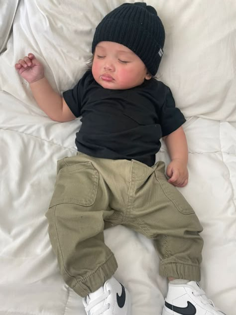 Boy Baby Outfits Stylish, Stylish Baby Boy Outfits Summer, 3 Month Old Outfits Boys, Baby Boy Inspiration, Baby Boy Newborn Outfit, 6 Month Baby Outfits Boys, 6 Month Boy Outfits, Cute Baby Boys Pics, Baby Boy Fits Summer