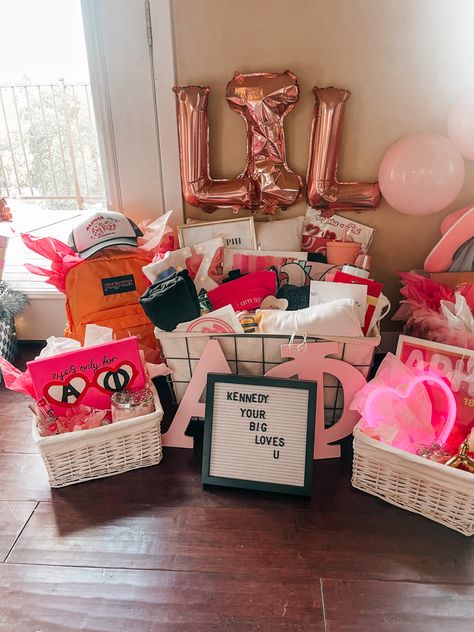 Big Sorority Gifts, Big Little Baskets Pink, Things To Personalize, Big Little Sorority Gifts, Kappa Delta Big Little Basket, Big Little Door Decorations, Sorority Gift Baskets Big Little Ideas, Sorority Bed Decoration Big Little, Big Little Sorority Baskets