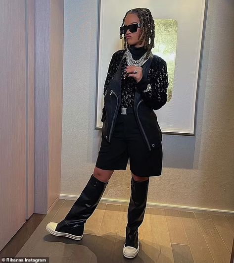 Rihanna makes fans do a double take as she dresses up like rapper Gunna for Halloween | Daily Mail Online White Oxford Shoes, Rihanna Dress, Looks Rihanna, Best Celebrity Halloween Costumes, Classic Halloween Costumes, Post Pregnancy Fashion, Celebrity Halloween Costumes, Black Halloween Dress, Black Corset Top