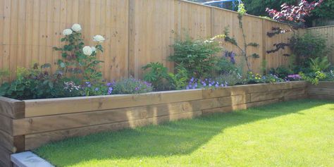 Raised Bed Herb Garden, Sleepers In Garden, Raised Garden Beds Diy Vegetables, Beds Diy, Raised Bed Garden Design, Raised Flower Beds, Backyard Garden Layout, Garden Layout Vegetable, Back Garden Design