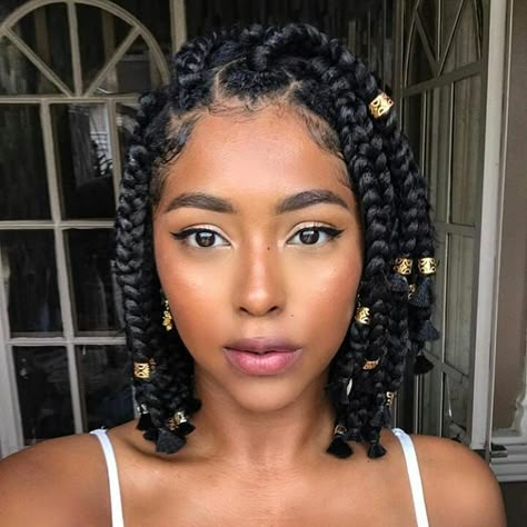 10 braided looks you can totally pull off if your hair is short  #Beauty #Hair #braids #hairstyle #shorthair Trendy We Fryzurach, Cabello Afro Natural, Bob Braids Hairstyles, Medium Box Braids, Short Box Braids Hairstyles, Blonde Box Braids, Big Box Braids, Jumbo Box Braids, Short Box Braids