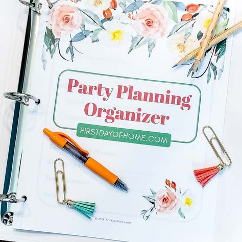 These FREE party planning printables (15 pages total) will help you organize your wedding, birthday party, shower or special event. Planning made simple! Birthday Party Planner Printable, Kids Birthday Party Planner, Event Planning Worksheet, Party Planning Guide, Transportation Party, Birthday Party Planner, 50th Wedding Anniversary Party, Wedding Advice Cards, Free Wedding Printables