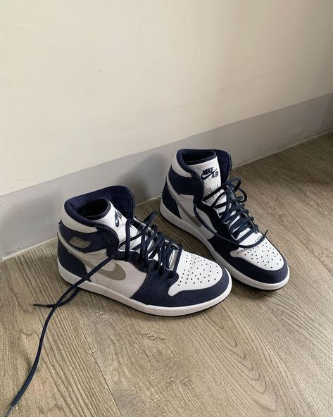 Air Jordan 1 Outfit Midnight Navy Blue Silver,Air Jordan 1 High Midnight Navy High Air Jordan 1, Navy Blue Air Jordan 1, Jordans Midnight Navy, Outfit With Air Jordan 1, Jordan 1 Girl, Jordans 1 Blue, Navy Blue Jordans, Jordan 1 Navy Blue, Cute Air Jordans