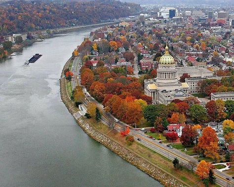 West Virginia State Capital Building, Charleston, WV. Photo by Jackie Hallinan. Towns In West Virginia, West Va, West Virginia Travel, Charleston West Virginia, Charleston Wv, Virginia Travel, Virginia Usa, Capitol Building, Top Travel Destinations