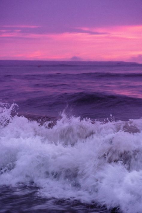 View of the sea at sunset , in purple Mermaid Purple Aesthetic, Purple Sunset Aesthetic Wallpaper, Ocean Aesthetic Purple, Summer Purple Aesthetic, Purple Sea Aesthetic, Warm Purple Aesthetic, Light Purple Sunset, Purple Beach Wallpaper, Purple Ocean Aesthetic