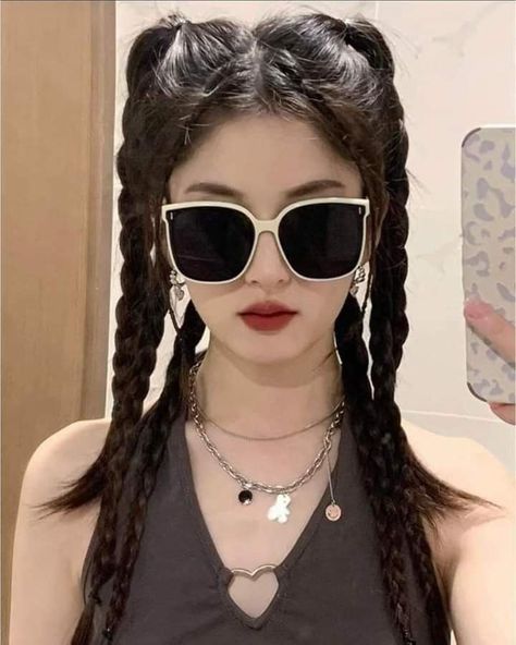 Korean Braided Hairstyle, Performance Hairstyles, Y2k Hairstyles, Hair Style Korea, Kpop Hair, Dance Hairstyles, Peinados Fáciles Para Cabello Corto, Shot Hair Styles, Hair Stylies