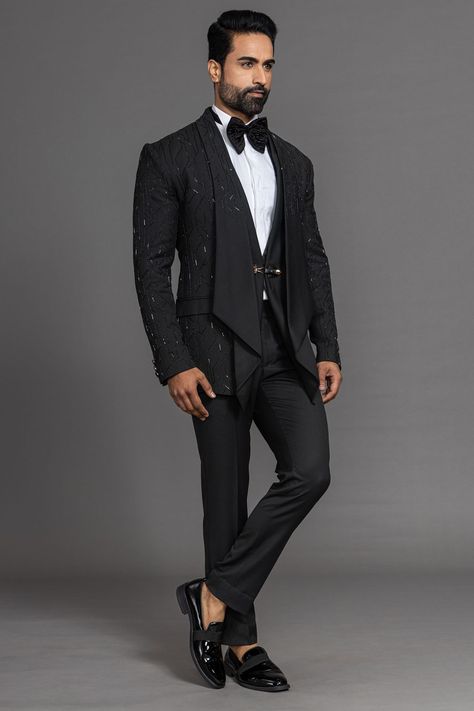 Designer Suits For Men Reception, Latest Suit Designs Men, Latest Tuxedo Designs For Groom, Latest Suit Design For Men 2023, Sangeet Tuxedo For Groom, Designer Black Suits For Men, New Blazer Design For Men, Latest Tuxedo For Men, Stylish Tuxedo For Men