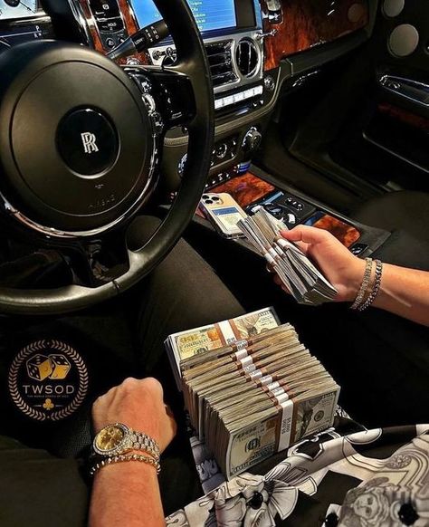 Forex Aesthetic, Rich Aesthetic Wallpaper, Billionaire Men, Millionaire Style, Men Luxury Lifestyle, Divinely Protected, Luxury Lifestyle Rich Life, Wallpaper Man, Rich Lifestyle Luxury