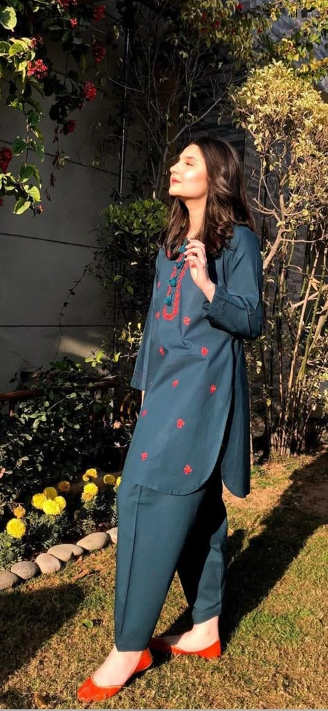 Summer Style Aesthetic, Fashion Designer Aesthetic, Summer Style Outfits, Style Outfits Summer, Summer Fall Outfits, Summer Vibes Aesthetic, Designer Aesthetic, Aesthetic Summer Outfits, Kameez Designs