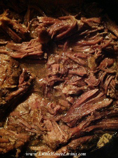 Shredded Beef Recipe Rump Roast Crock Pot Recipes Bbq Shredded Beef, Beef Shoulder Roast Crock Pot, Roast Beef Manhattan Recipe, Carnivores Diet, Beef Manhattan, Angus Beef Recipes, Crockpot Shredded Beef, Shredded Beef Recipe, Roast Beef Crock Pot Recipes